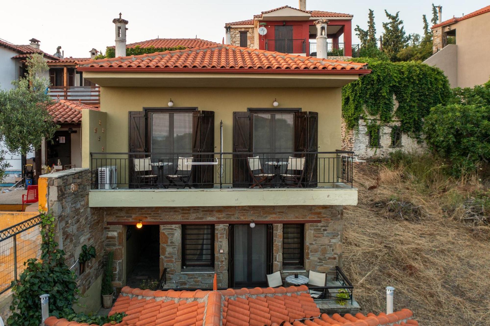 Oreiades Guesthouse พาร์เธนอน ภายนอก รูปภาพ