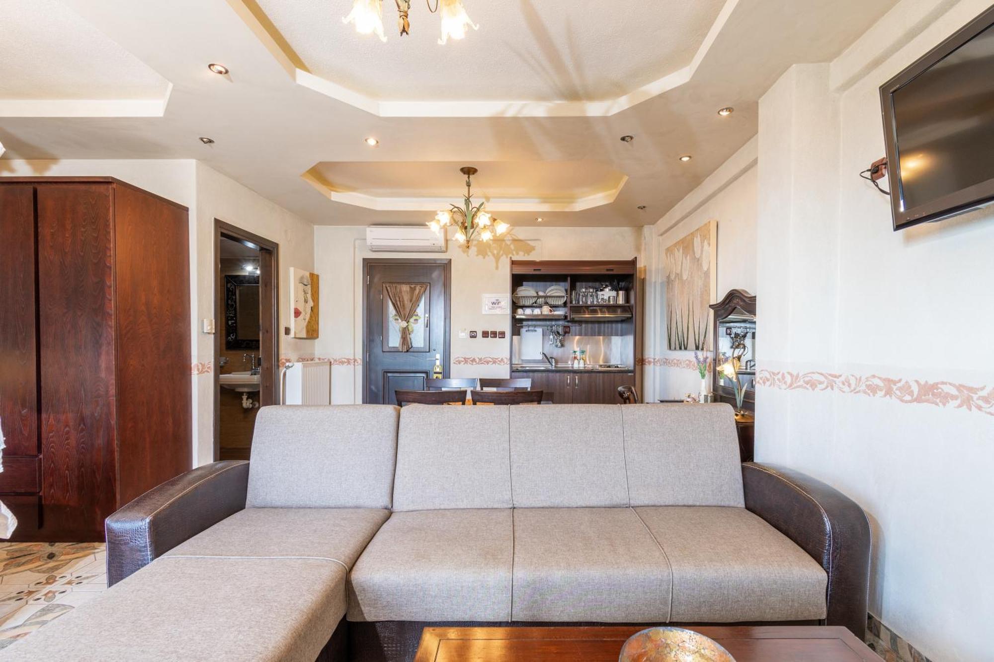 Oreiades Guesthouse พาร์เธนอน ภายนอก รูปภาพ